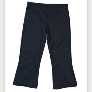 Lululemon athletic crop leggings size 6